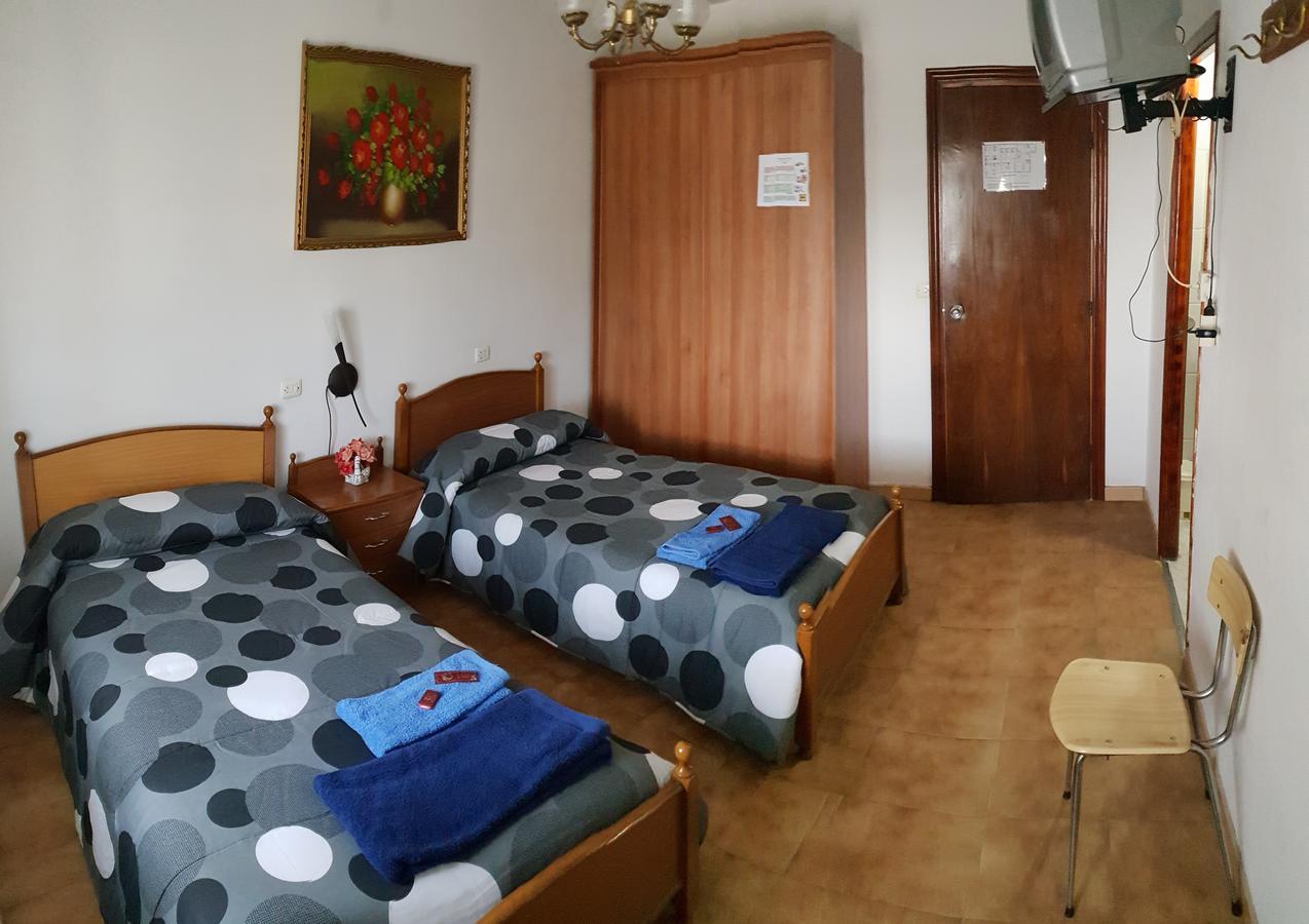 Padornelo Hostal Santa Maria Do Poio מראה חיצוני תמונה